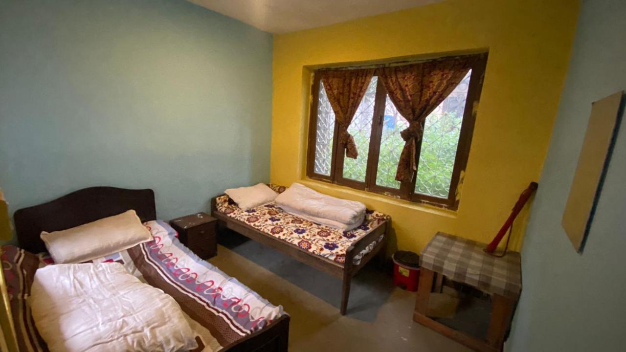 Happy Donkey Hostel Katmandu Eksteriør bilde